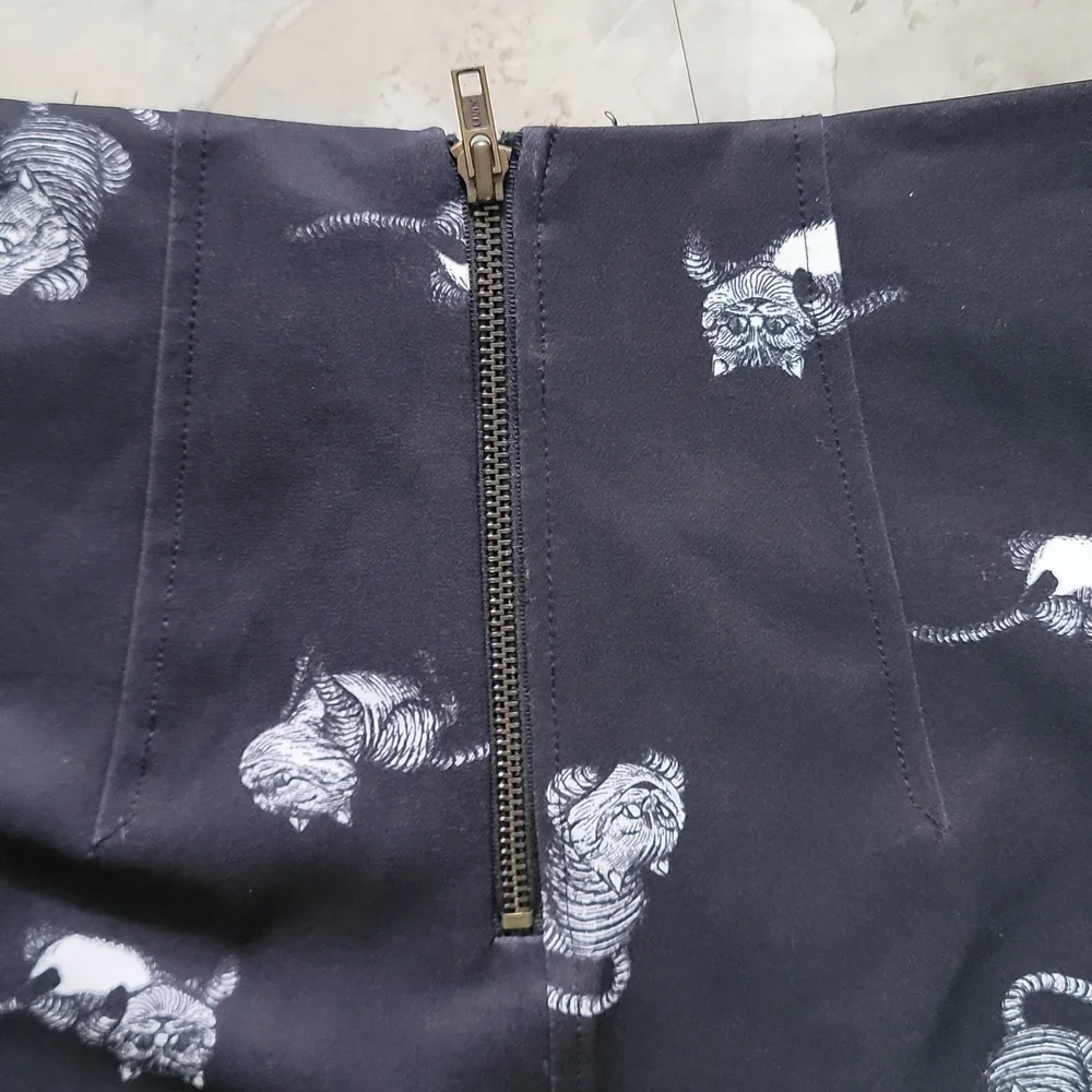 Alice Through the Looking Glass designer black Cheshire Cat skirt - Picture 3 of 7